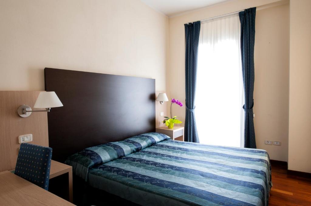 Hotel Royal Pesaro Bilik gambar
