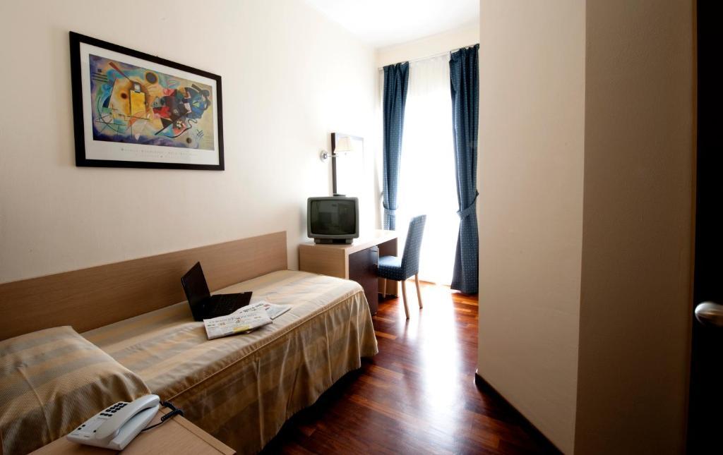 Hotel Royal Pesaro Bilik gambar
