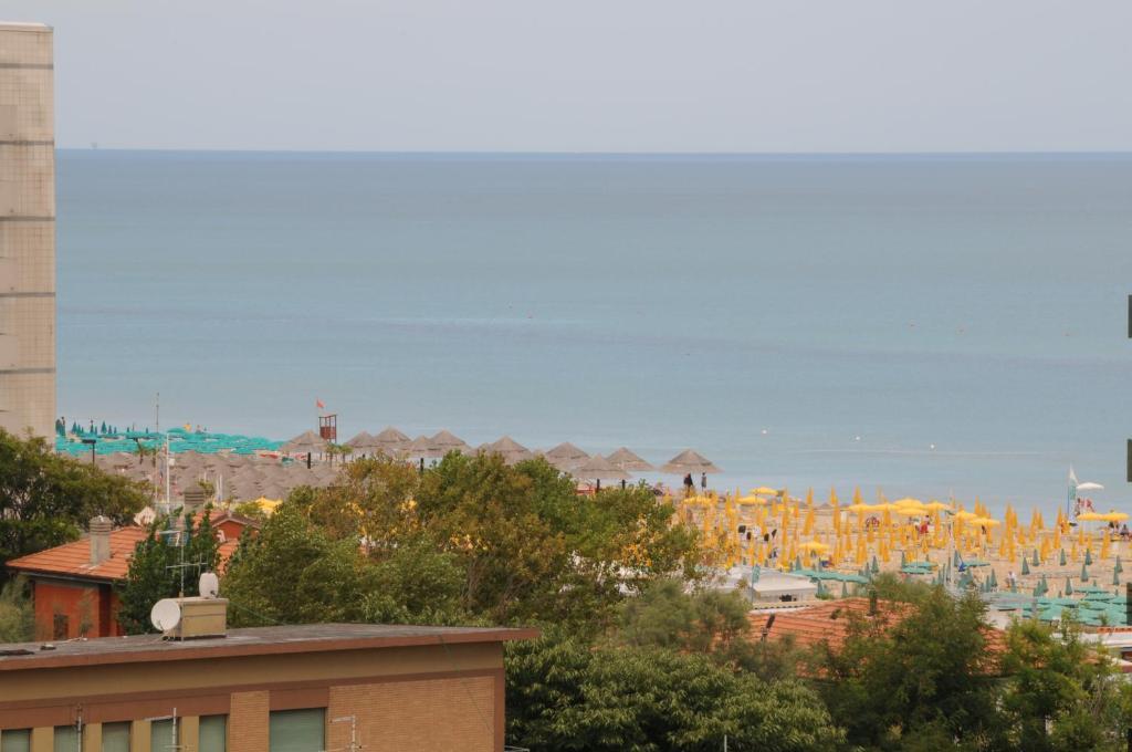 Hotel Royal Pesaro Luaran gambar